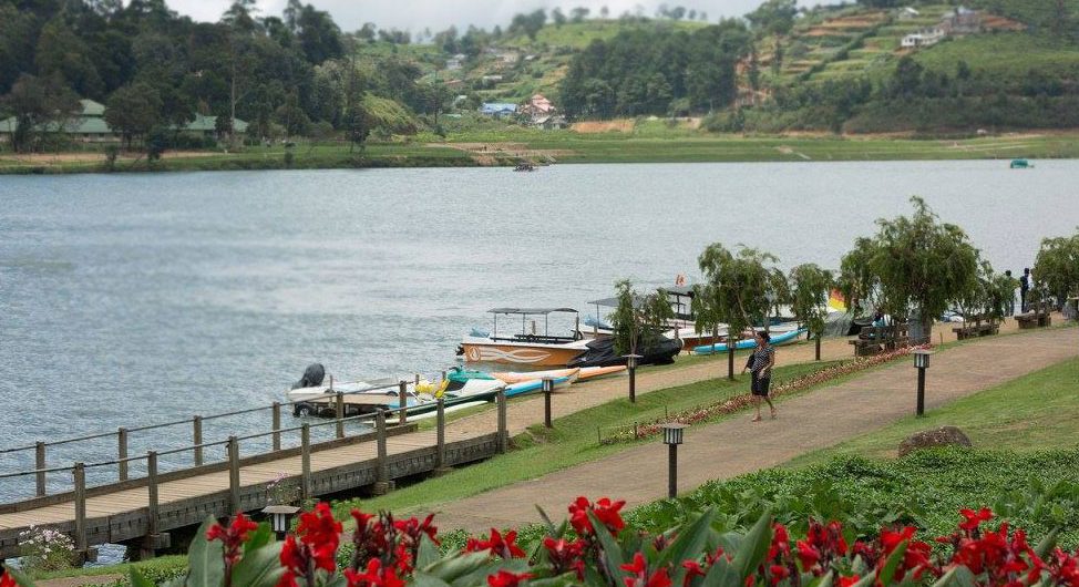 Gregory Lake in Nuwara Eliya