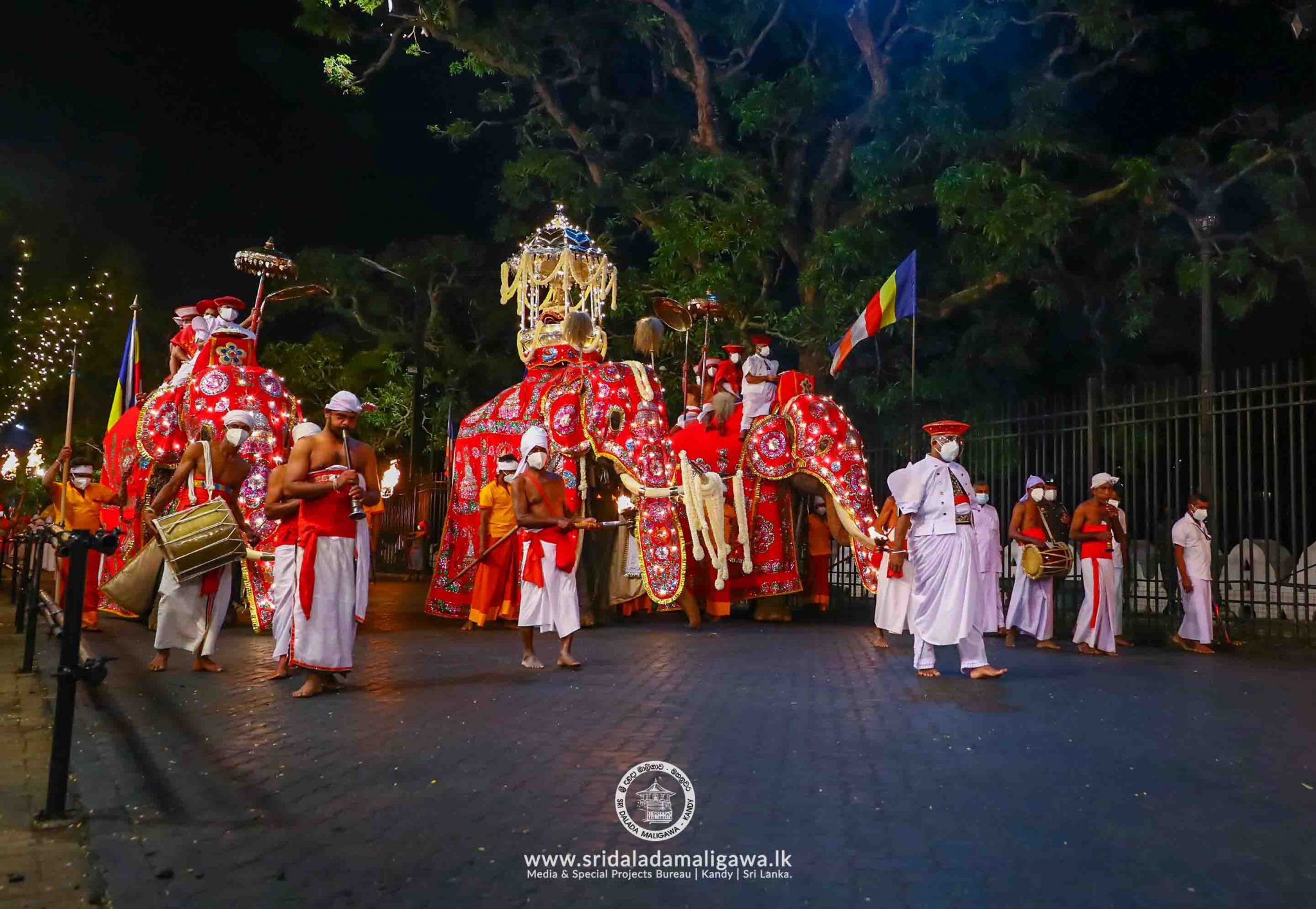 Kandy Esala Perahera 2024 - Schedule, Tickets, Transfers