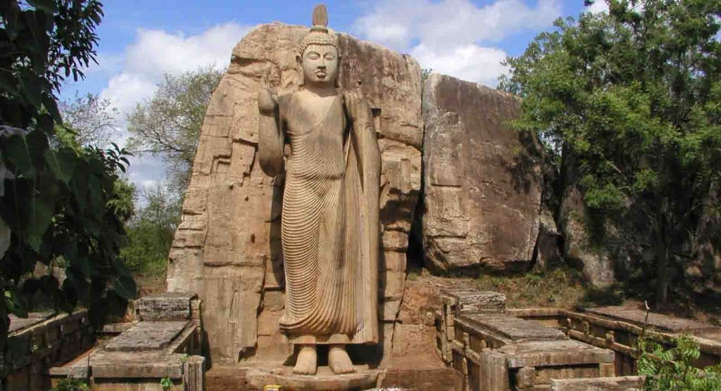 Avukana Buddha Statue