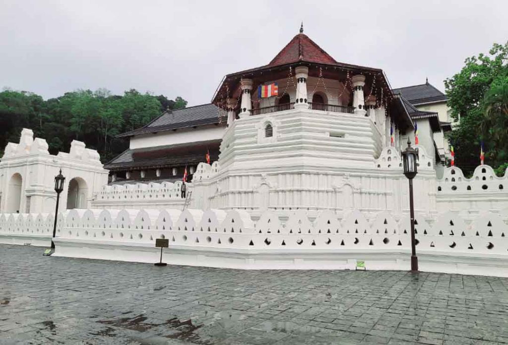 Temple of the Tooth Relic in Kandy