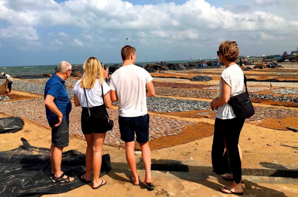 Our guests visit Negombo fish Market during their Negombo City Tour