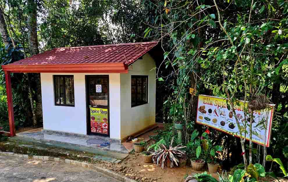 Ella Spice Garden and its buildings