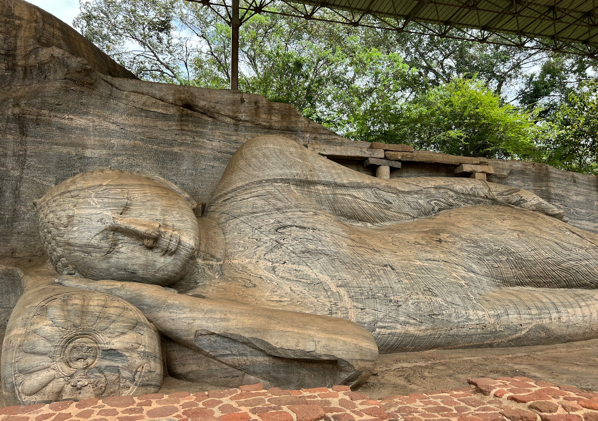 Polonnaruwa Gal Viharaya: A Timeless Marvel of Sri Lankan Heritage